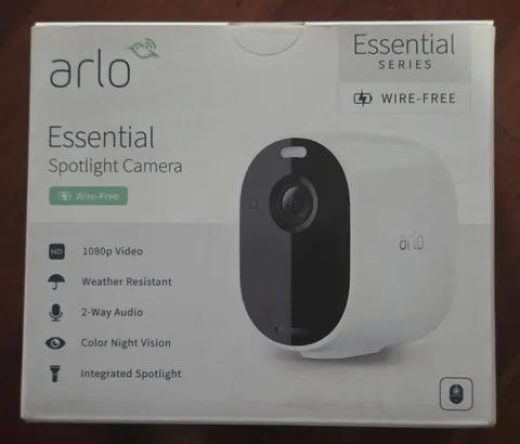 BRAND NEW ARLO ESSENTIAL SPOTLIGHT CAMERA VMC2030-100NAS