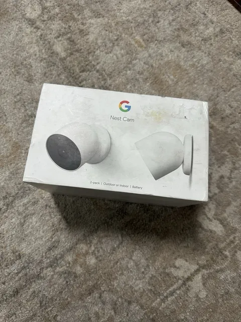 Google Nest Security Indoor Outdoor Cameras G3AL9 (Snow) 2-Pack with box