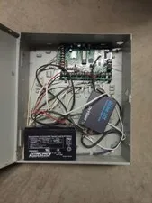 BOSCH D4412 CONTROL PANEL BOSCH SECURITY W/BATTERY HOME BUSINESS WIRED