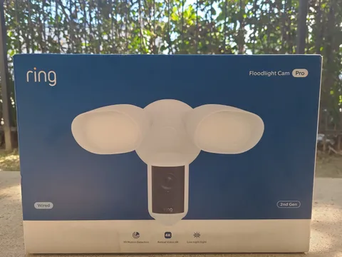 Ring Floodlight Cam Pro Wired 2nd Gen Retinal 4K White NEW