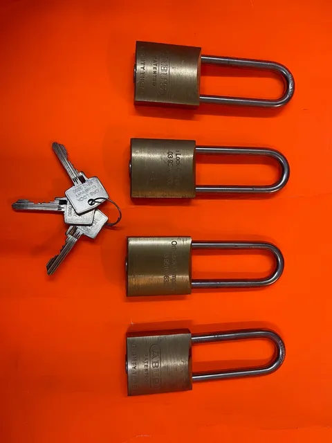 Padlocks Long Shank Large - Pack Set of Four Keyed Alike with Three Keys