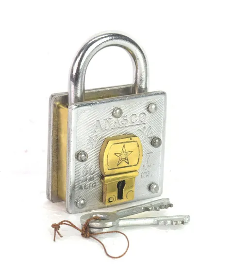 Indian tricky Strong durable padlock Magic secret lock hidden key hole. i42-72