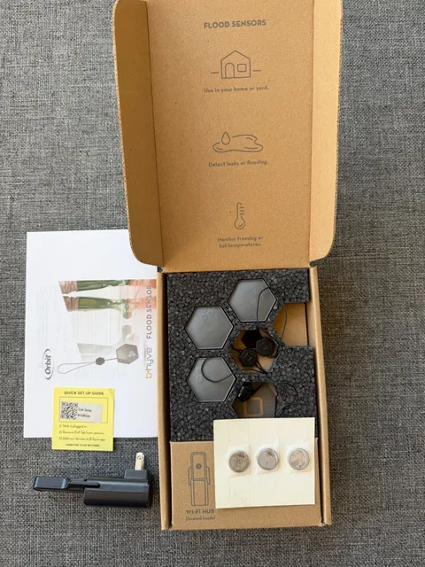 Orbit 71000 B-Hyve Flood Sensor - WiFi Water Leak Detector + hub, 3-Pack, used