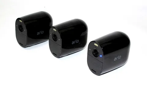 3 Arlo Essential VMC2030 Spotlight Indoor/Outdoor 1080p Camera Black AS IS
