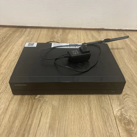 SAMSUNG WISENET SNR-73200WN 4 CHANNEL NETWORK VIDEO RECORDER NVR 