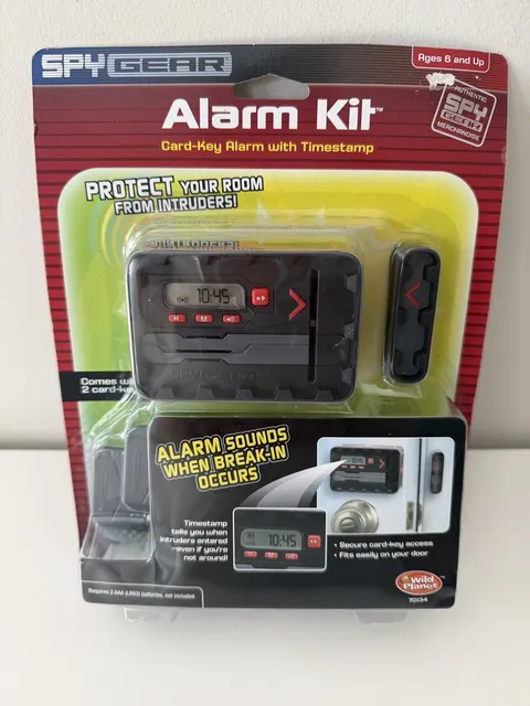 Wild Planet Spy Gear Alarm Kit Toy with card key & timestamp ~ New in package