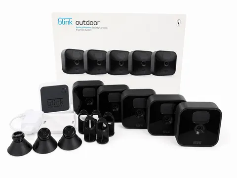 Blink Outdoor 5 Camera Home Security System With Mounting Hardware And Charger