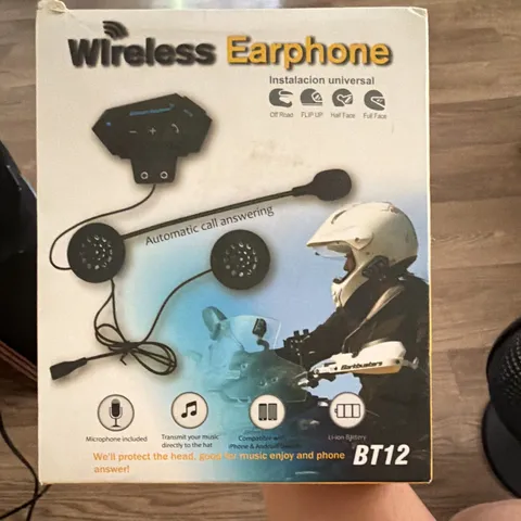New Motorcycle Helmet Headset Wireless Bluetooth Headphone Speaker BT-12