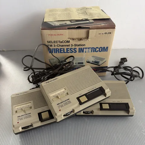 Vtg. Realistic SELECTaCOM FM 3-channel Wireless Intercom 43-218B For Parts!