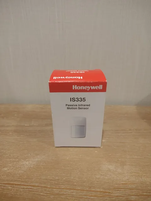Brand New Honeywell IS335 WIRED PIR Motion Detector, 40′ x 56′ (Hardwired)