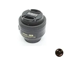 Nikon AF-S DX NIKKOR 35mm f/1.8G prime lens for Nikon DX format