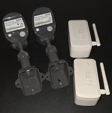 Vivint 2x VS-HDP450-110 Outdoor Security Cameras with WiFi Adapters