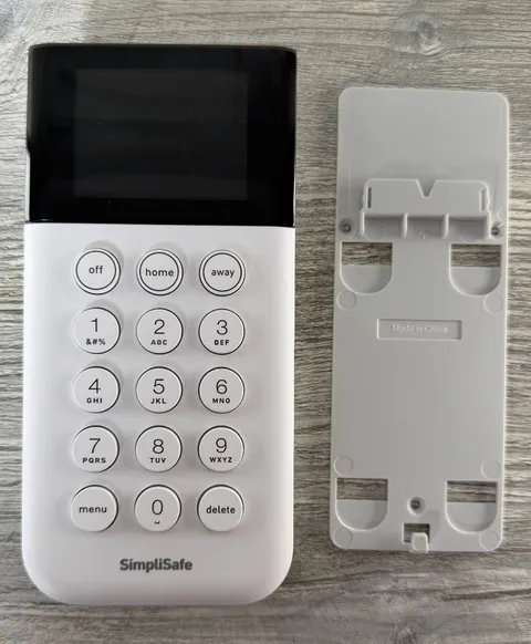SimpliSafe Home Security System Keypad SSKP3 Simply Safe Remote & Mounting Plate