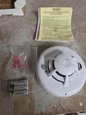 2GIG Wireless Smoke/Heat Alarm P/N 2GIG-SMKT3-345 Used