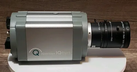 IQeye IP Security Network Camera 755 w/Lens Untested As Is! Free Shipping!