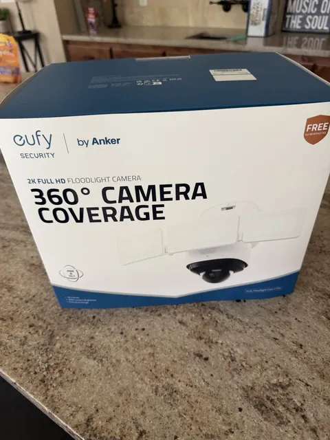 Eufy T8423 360 Degree Pan & Security Floodlight Cam 2 Pro - White
