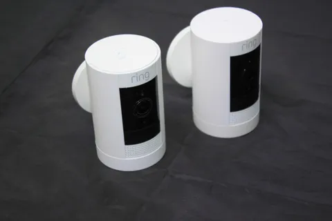 2 Ring Stick Up Cam White Outdoor Wireless Security Camera 5UM7E5 - No Batteries