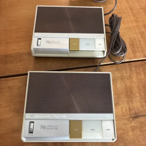 Realistic Plug N Talk FM Wireless Intercoms 43-212 Radio Shack Working (2)
