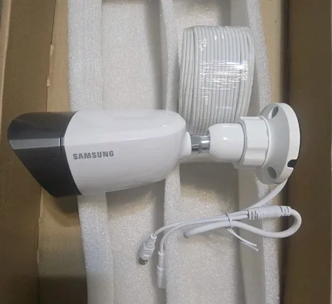 NEW Samsung SDC-7340BCN CAMERA with BNC CABLE