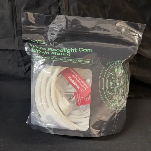 Wyze Floodlight Cam Plug-in Mount for Wyze Floodlight Cameras v1/v2/Pro NEW