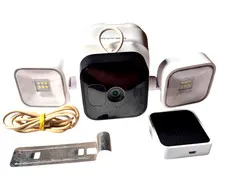 Blink Outdoor 3rd Gen Floodlight Camera Beams + Sync Module 2 Tested Working