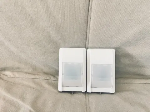 DMP 1127C Wall Mount PIR/ Wireless Motion Sensor x2