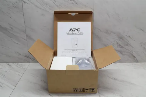 NEW APC Schneider NetBotz Camera Pod 165 NBPD0165 4MP HD PoE Security Camera