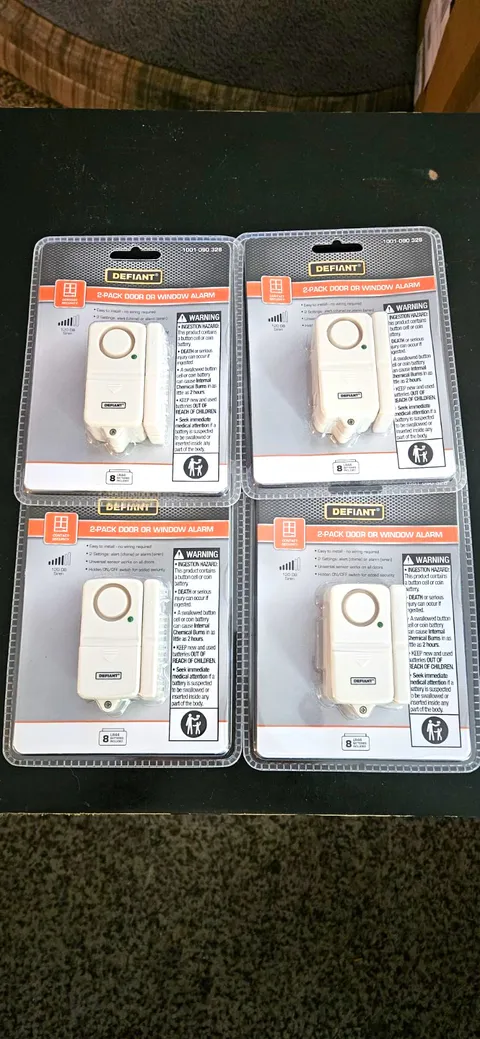Defiant Door/Window Alarm 2-Pack 120 dB Chime/Siren Indoor White, Batteries
