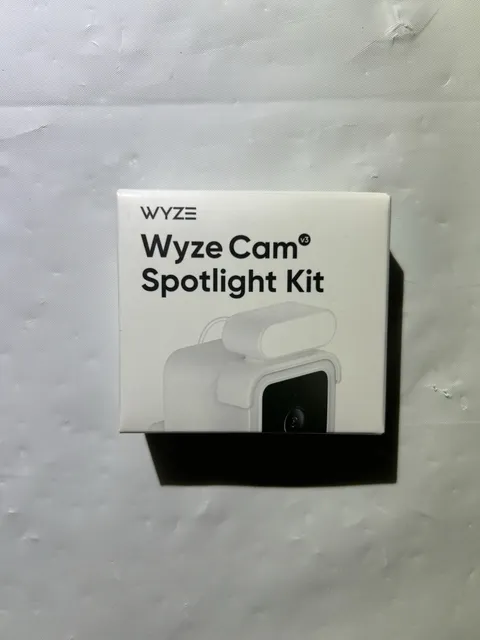 Wyze Cam v3 Spotlight Kit- WYZEC1 w/ USB Cable