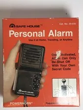 New Tested Works Complete SAFE HOUSE PERSONAL ALARM 49-610 Radio Shack Powerhorn