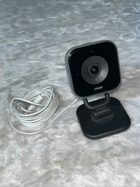 Vivint Indoor Camera Pro Wi-Fi Gray - VS-IDC350-GRY