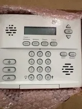 Interlogix 80-632-3N-XT Simon XT Starter Package A1 this includes a cell card 
