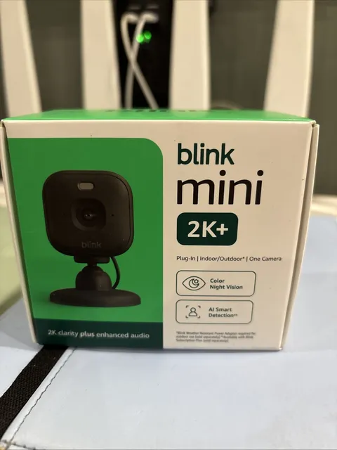 Blink - Mini 2K+ Compact plug-in security camera, 2K video resolution, Black