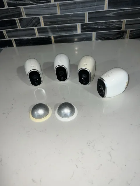 Lot of 4 Netgear Arlo VMC3030 Add-On Wireless Security Cameras w/ 2 Mounts