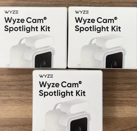 Wyze Cam v3 Spotlight Kit 3-Pack Brand New Sealed Motion Activated LED