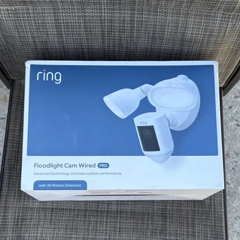Ring Floodlight Cam Wired Pro White 1080p Wi‑Fi Outdoor 3D Motion HDR Latest