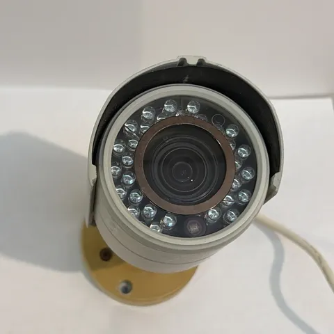 ADT A-CBVT2812JI white "Super High Resolution Color Camera"