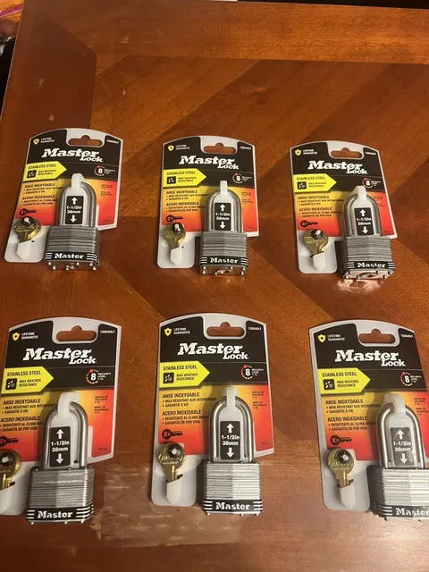 *lot of 6* Master Lock Padlock 1 1/2 Stainless Steel Lock, Security lvl 8 *NEW*