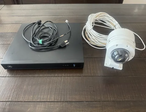 Alarm.com ADC-CSVR2108P-13TB 13TB IP Video Recorder System w/ 1 Dome Camera