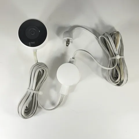 Google Nest A0033 1st Gen Outdoor Security Camera NC2100ES with A0038 Adapter