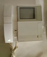 2 video intercoms bticino