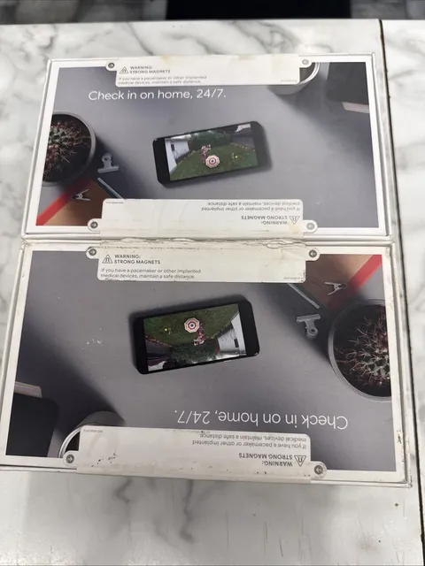 Google Nest Security Indoor Outdoor Cameras G3AL9 (Snow) 2-Pack with box