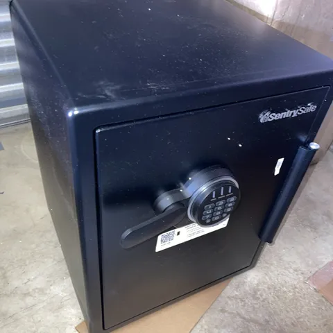 SAFE FIRE SENTRYSAFE SENTRY MODEL# SFW205EVB UNUSED NEW!