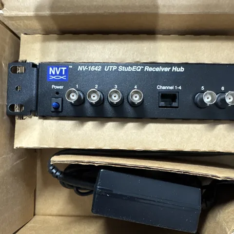 NVT Phybridge NV-1642 UTP 16-Channel StubEQ Active Receiver Hub