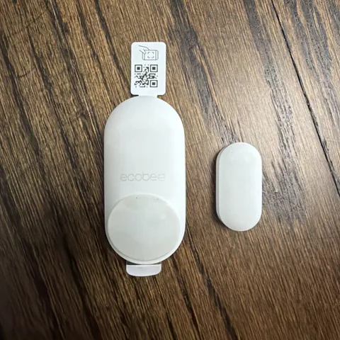 ecobee SmartSensor for Doors and Windows