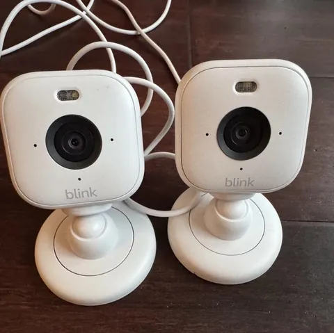 LOT of 2 Blink Mini 2 Indoor/outdoor 1080p Security HD Cameras White