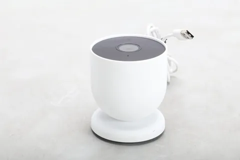 Google Nest G3AL9 Cam Indoor/Outdoor Wireless Security Camera W/ Charging Cable