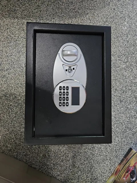 Amazon Basics 0.5 Cubic Foot Electronic Security Safe, Functional But Used