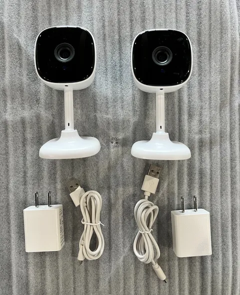 2 PACK Merkury Smart 1080P Smart Indoor Security Camera 2.4 GHz Wi-Fi - UNLOCKED