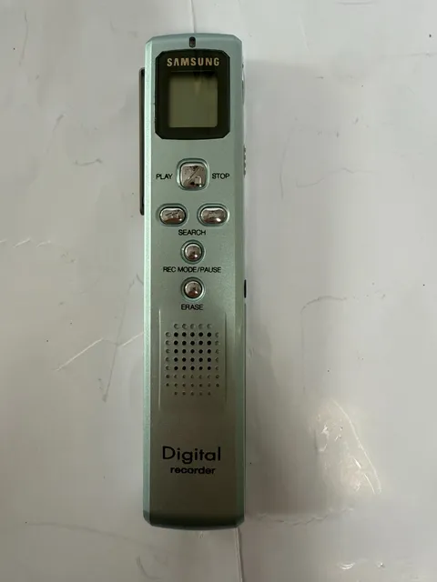 Samsung SVR-240 Portable Digital Recorder